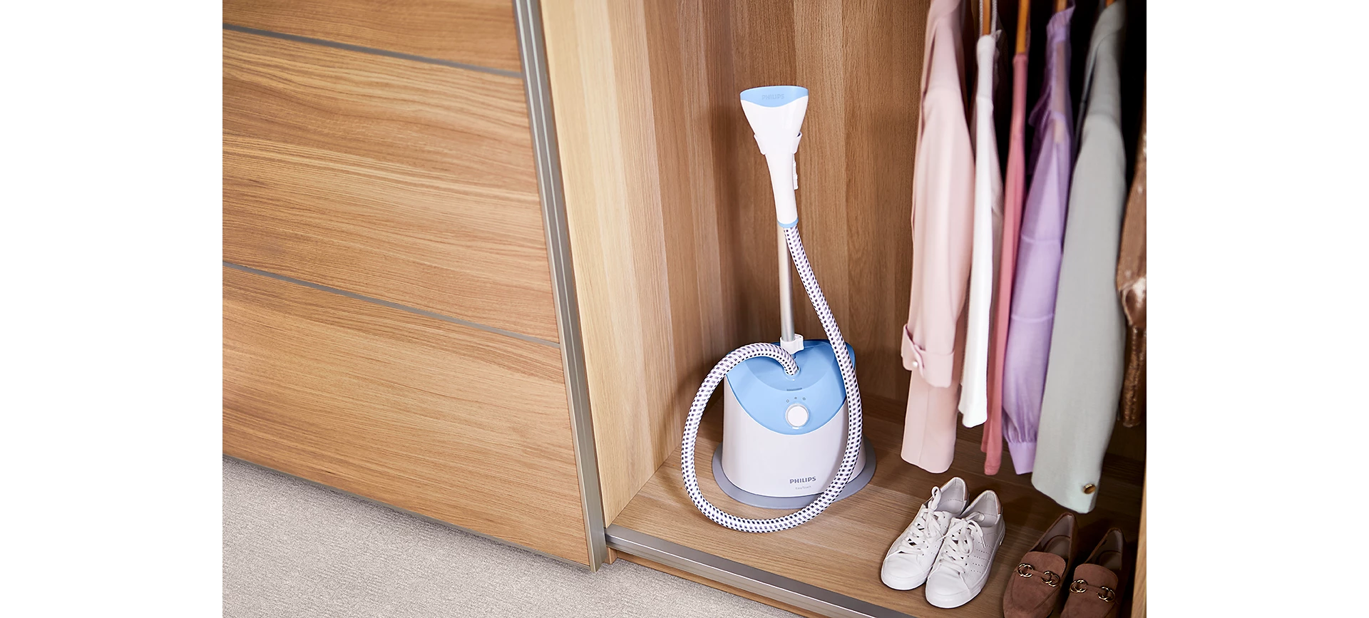 Philips Easy Touch Stand Steamer GC482/26 1600W