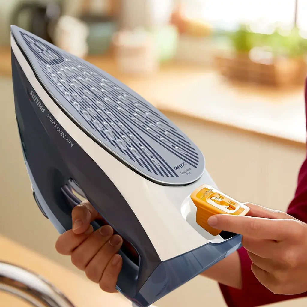 Philips Steam Iron Series 7000 2800W DST7030/26
