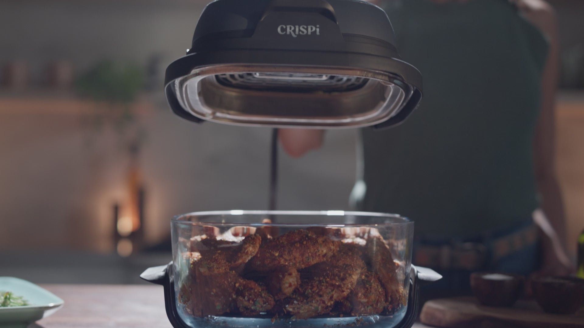 تحميل الفيديو:  Ninja Crispi 4-in-1 Portable Air Fryer FN101MEGY | Glass Cooking System 1700W